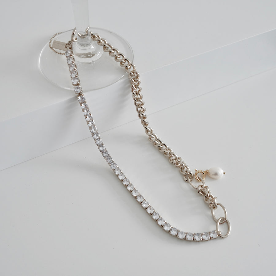 Asymmetrical Crystal Pearl Necklace(18K Gold-plated)