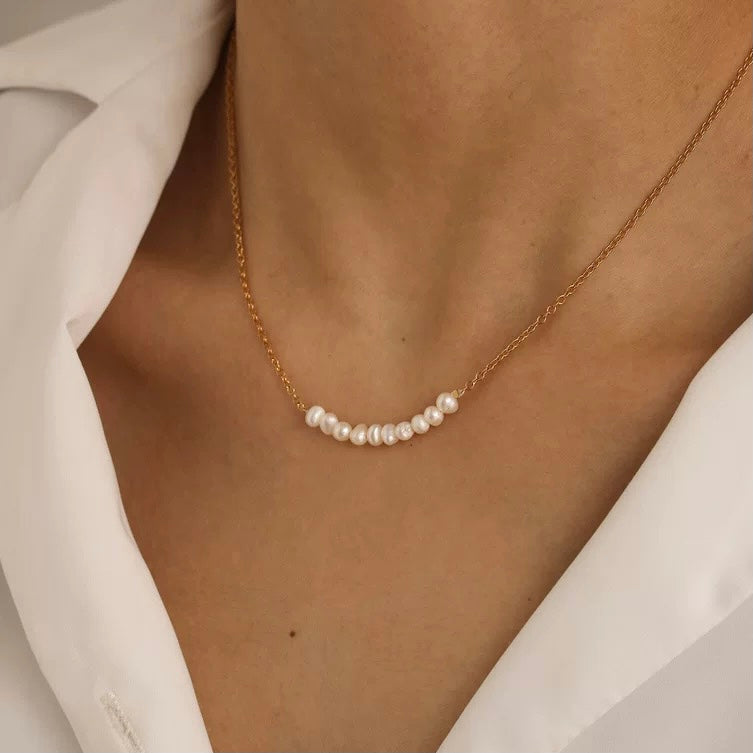 Classic Cluster Pearl Necklace (18K Gold-plated)